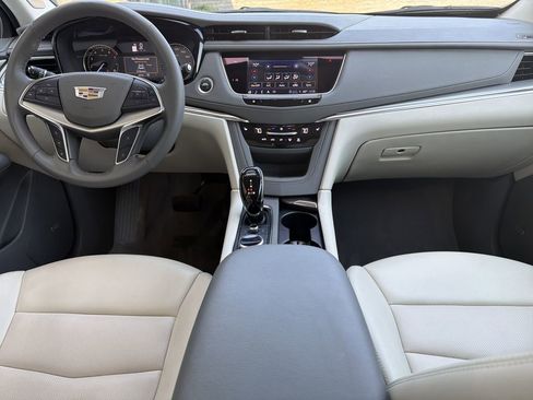 Used 2023 Cadillac XT5 Premium Luxury image 23