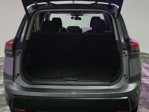 Used 2024 Nissan Rogue SV image 19