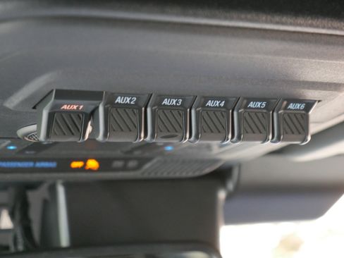 New 2025 Ford Bronco Raptor w/ Interior Carbon Fiber Pack AWD/4WD image 11