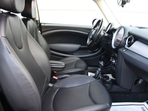 Used 2012 MINI Cooper Hardtop image 8