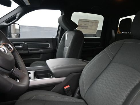 New 2026 RAM 2500 Lone Star image 4