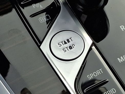 Used 2023 BMW X5 xDrive45e image 25