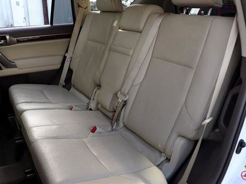 Used 2012 Lexus GX 460 image 19