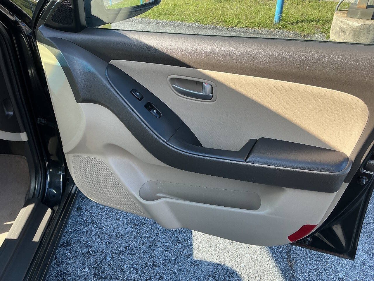 Used 2008 Hyundai Elantra SE FWD image 20