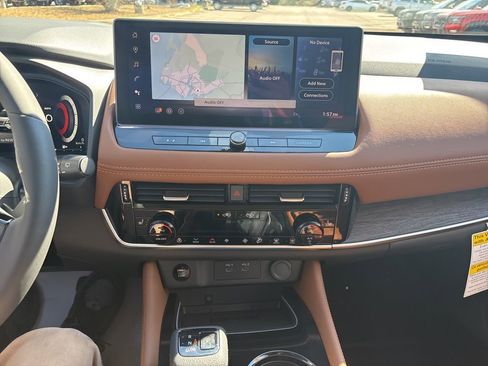 New 2026 Nissan Rogue Platinum w/ Platinum Premium Package image 11