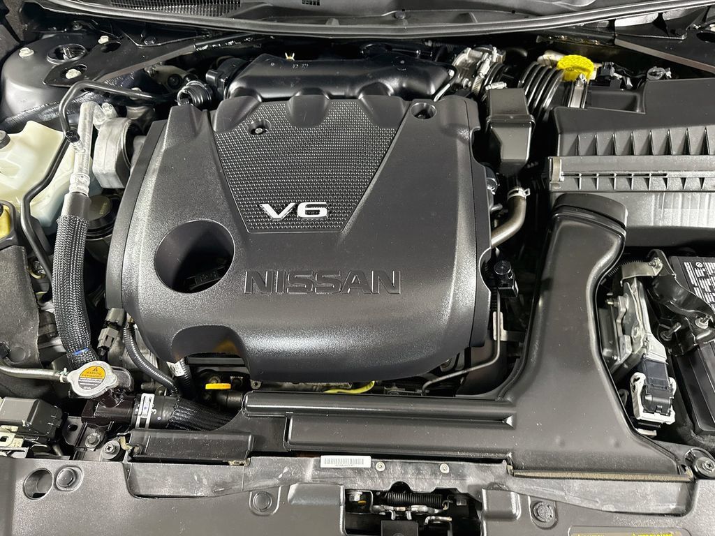 Certified 2022 Nissan Maxima SR w/ Sport Mat Group FWD image 36