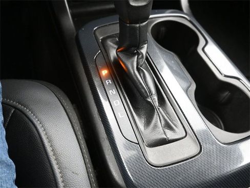 Used 2017 Chevrolet Colorado Z71 image 21