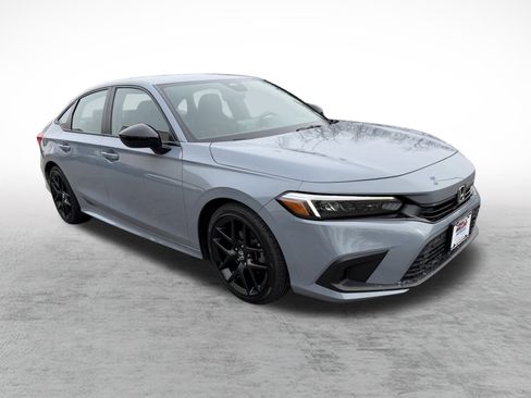 Used 2023 Honda Civic Sport image 3