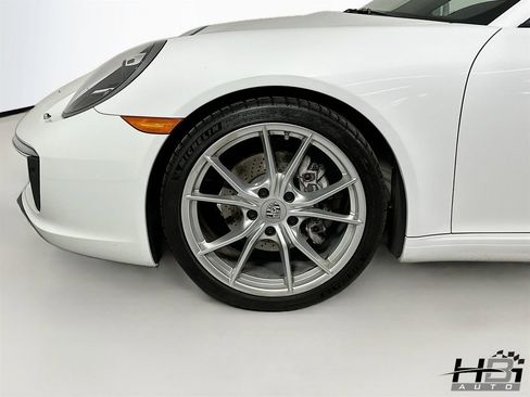 Used 2017 Porsche 911 Carrera image 17