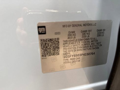 Used 2023 Chevrolet Bolt EUV LT w/ Convenience Package image 25