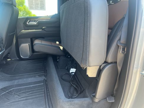 Used 2025 Chevrolet Silverado 1500 High Country AWD/4WD image 39
