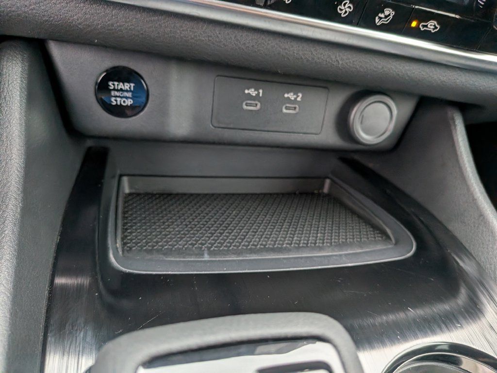 Used 2026 Nissan Rogue SV AWD/4WD image 16