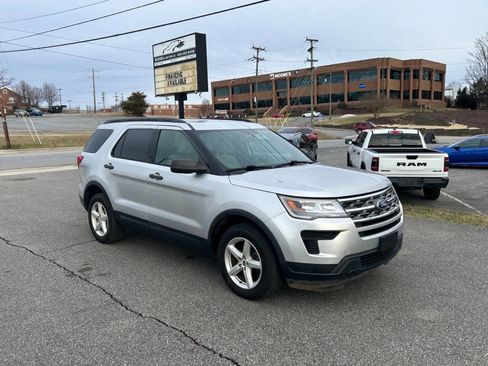 Used 2018 Ford Explorer 4WD image 7