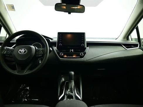 Used 2020 Toyota Corolla LE image 6