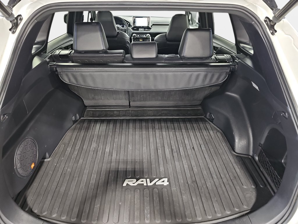 Used 2021 Toyota RAV4 XSE AWD/4WD image 14