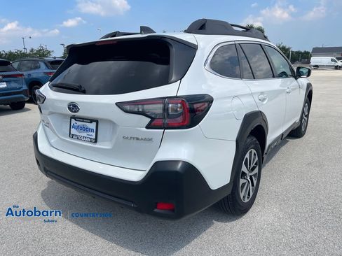 Certified 2024 Subaru Outback Premium AWD/4WD image 5