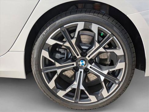 New 2026 BMW 330i xDrive Sedan w/ Convenience Package image 10