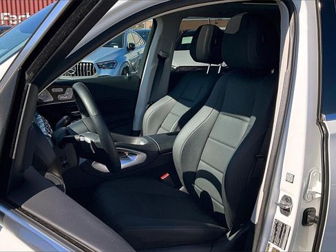 Used 2025 Mercedes-Benz GLE 350 4MATIC image 17