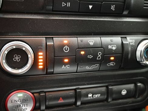 Used 2019 Ford Mustang GT RWD image 10