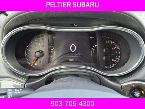 Used 2018 Jeep Grand Cherokee Overland w/ Jeep Active Safety Group image 37