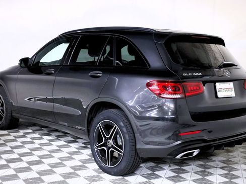 Used 2020 Mercedes-Benz GLC 300 4MATIC image 4