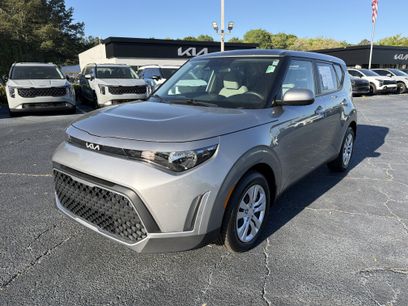 Used 2024 Kia Soul LX