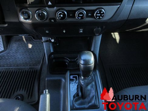 Certified 2016 Toyota Tacoma TRD Off-Road w/ Towing Package image 20