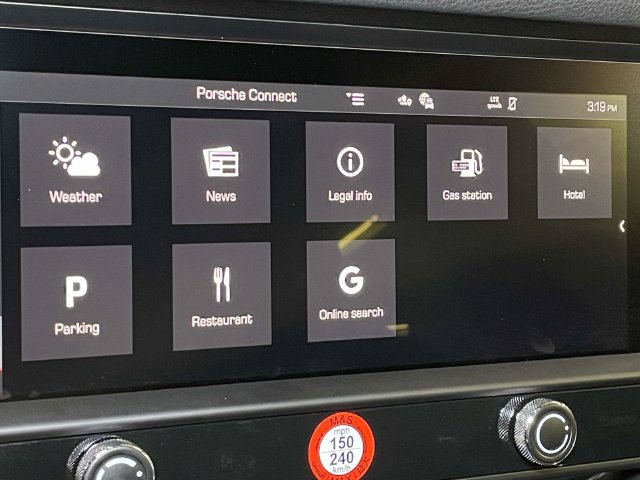 Certified 2026 Porsche Macan AWD/4WD image 31