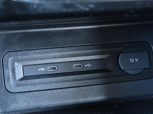 Used 2023 Volkswagen Atlas Cross Sport SEL image 35