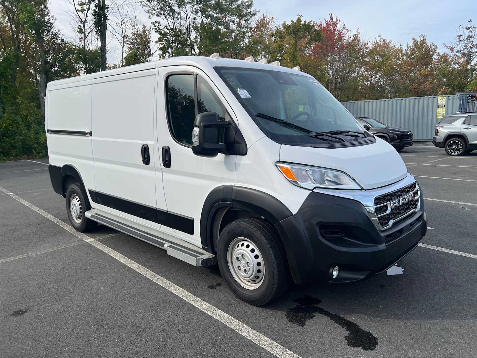Used 2025 RAM ProMaster 2500 w/ U-Haul Equipment Group FWD image 7