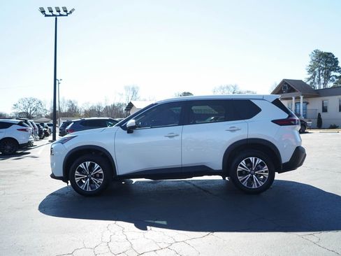 Used 2021 Nissan Rogue SV image 17