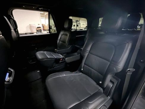 Used 2023 Lincoln Navigator Reserve image 25