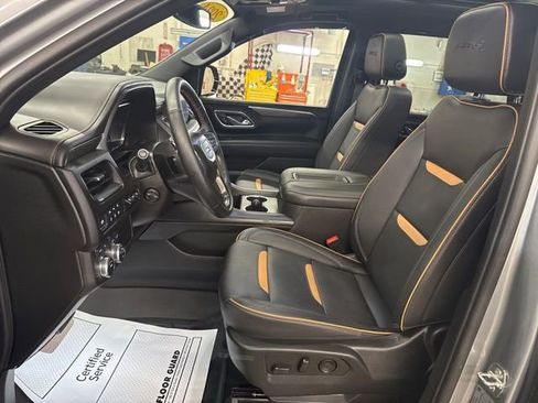 Used 2024 GMC Yukon AT4 w/ Technology Package image 11