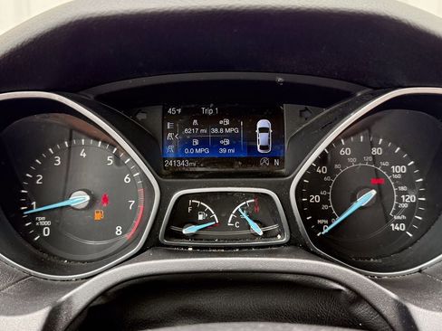 Used 2016 Ford Focus SE FWD image 19