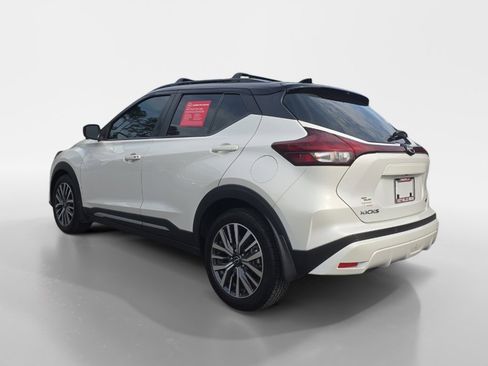 Certified 2023 Nissan Kicks SR w/ SR Premium Package image 4