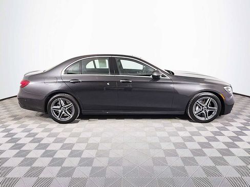 Used 2021 Mercedes-Benz E 450 4MATIC Sedan image 4