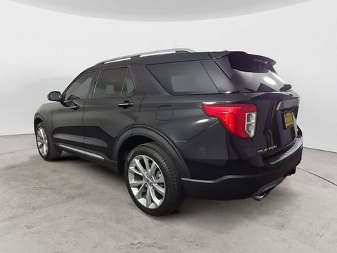 Certified 2023 Ford Explorer Platinum w/ Technology Package AWD/4WD image 3