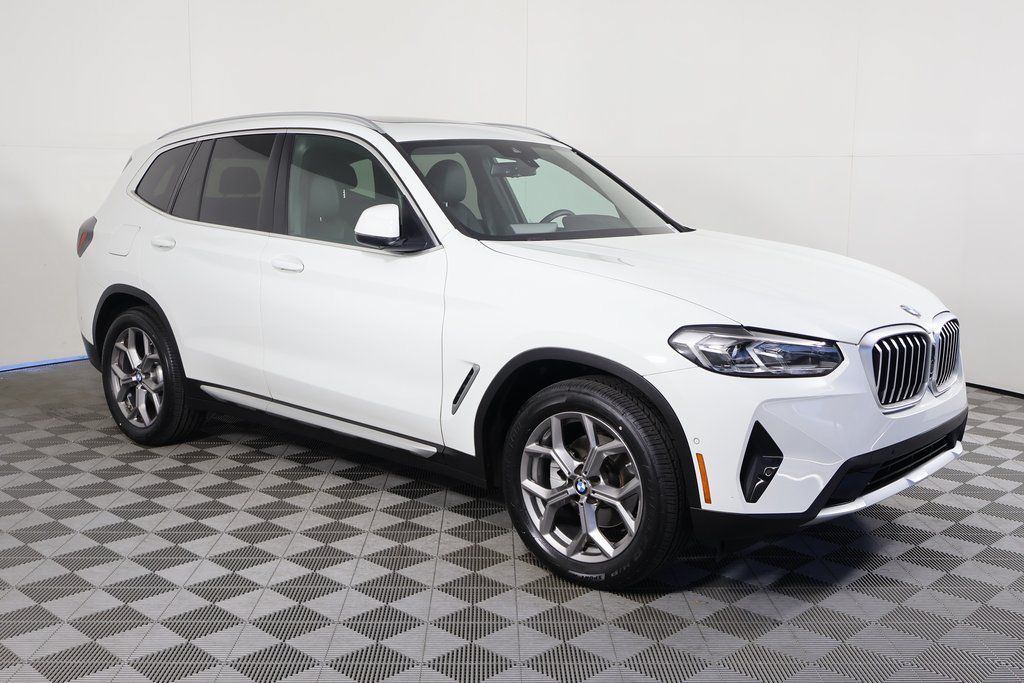 Certified 2024 BMW X3 sDrive30i w/ Convenience Package RWD image 3