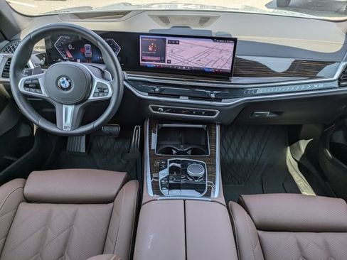 Used 2026 BMW X5 xDrive40i w/ M Sport Package AWD/4WD image 16