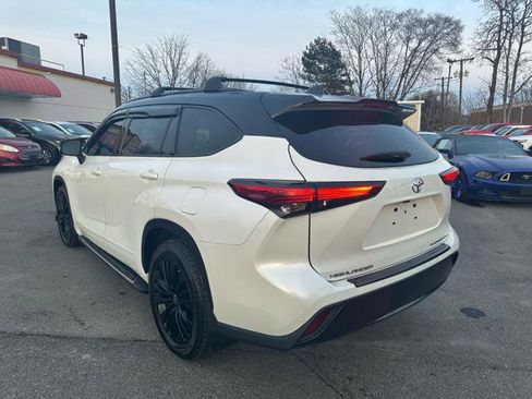 Used 2021 Toyota Highlander Platinum image 7