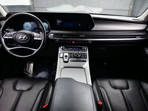 Certified 2023 Hyundai Palisade SEL w/ Winter Package AWD/4WD image 18