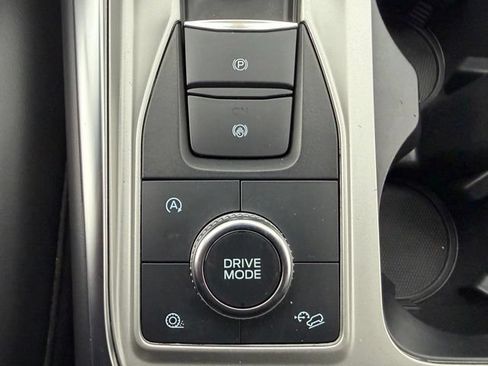 Certified 2023 Ford Explorer XLT w/ Equipment Group 202A AWD/4WD image 25