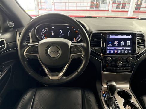 Used 2021 Jeep Grand Cherokee Limited w/ Luxury Group II image 16