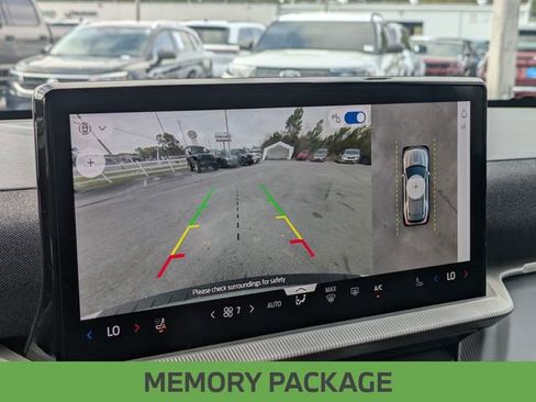 Used 2025 Ford Explorer ST image 23