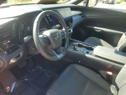 Used 2024 Lexus RX 350 Premium Plus image 16