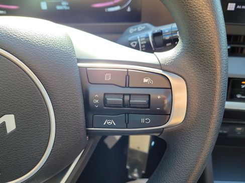 Used 2023 Kia Sportage LX FWD image 28