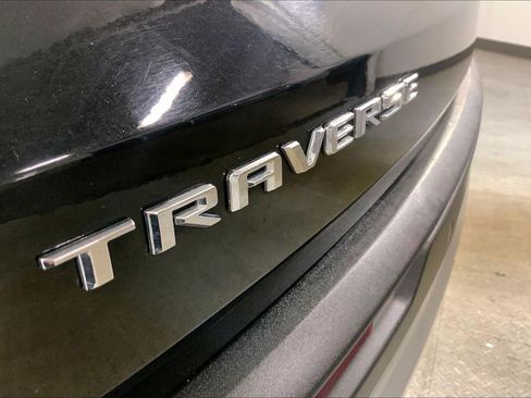 Used 2024 Chevrolet Traverse LT FWD image 20