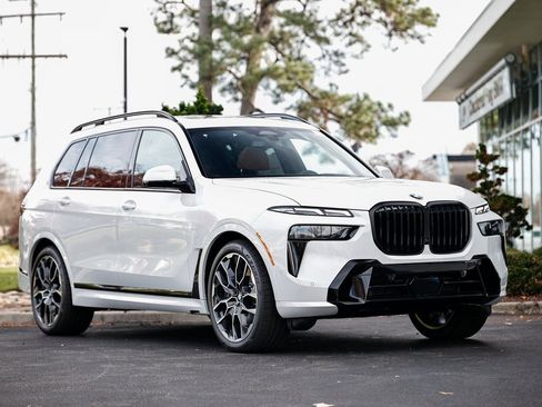 New 2026 BMW X7 xDrive40i w/ M Sport Package image 1