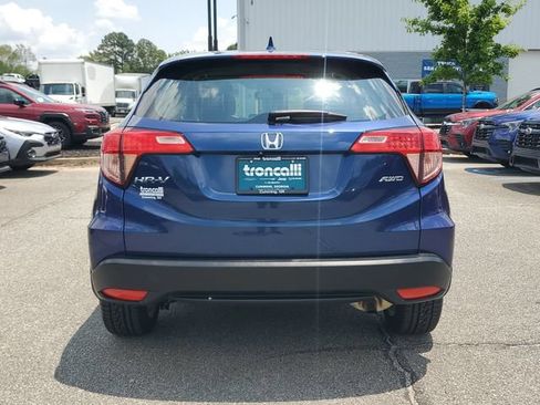 Used 2017 Honda HR-V LX image 5