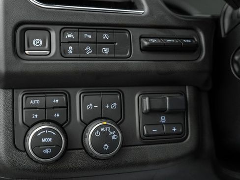 Used 2024 Chevrolet Tahoe High Country image 47